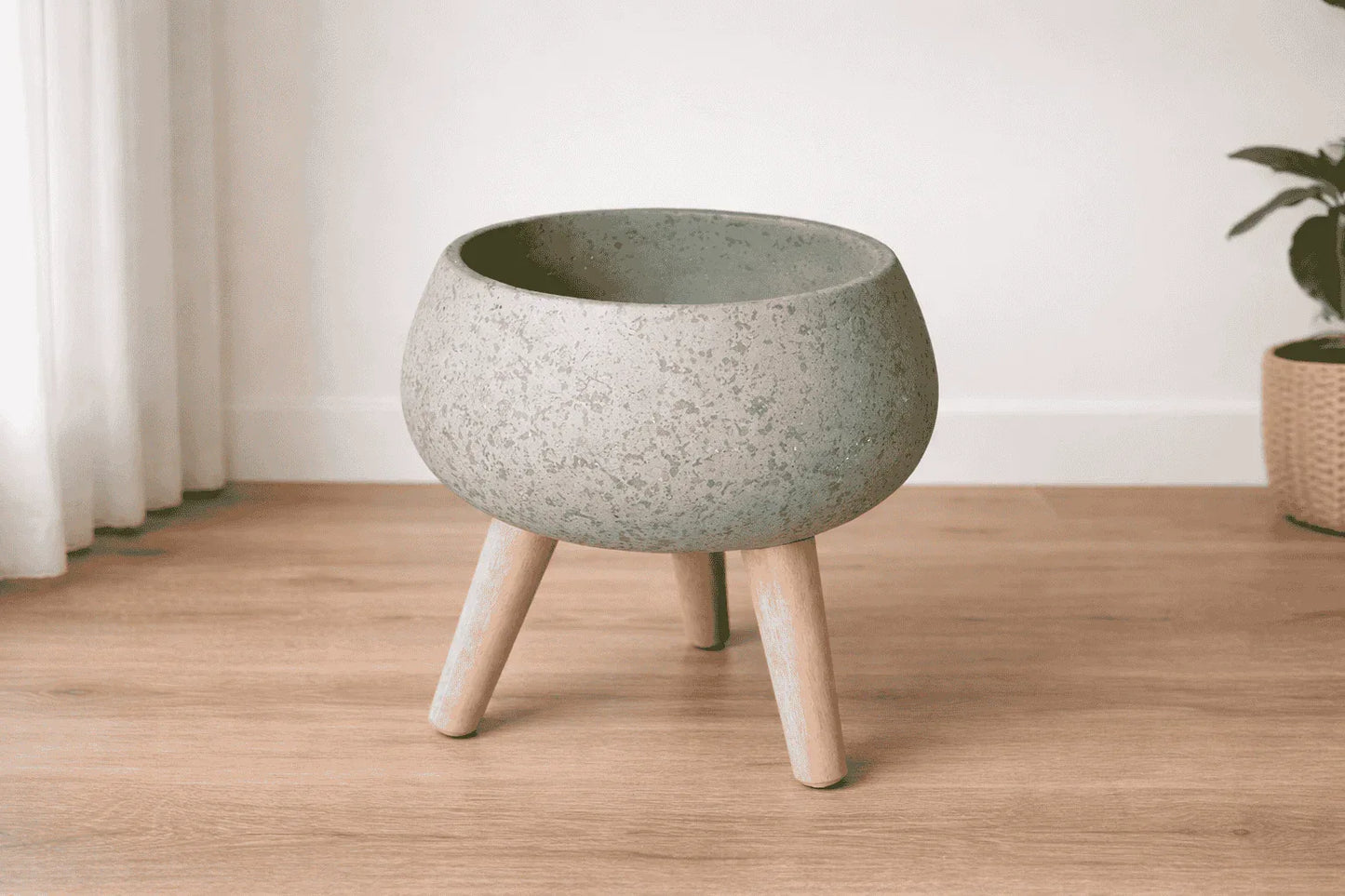 Round Planter with Stand - 23CM